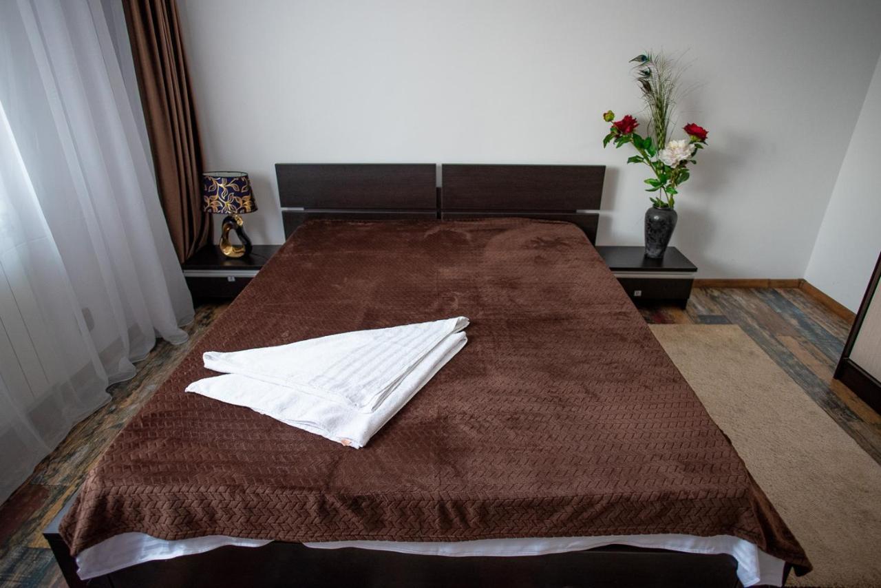 5 Bedrooms Luxury Apartment Villa Boekarest Buitenkant foto