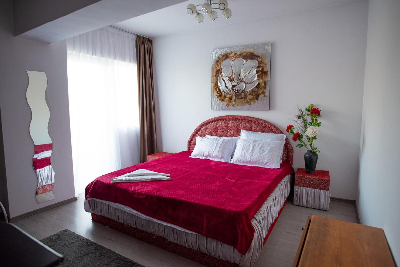 5 Bedrooms Luxury Apartment Villa Boekarest Buitenkant foto