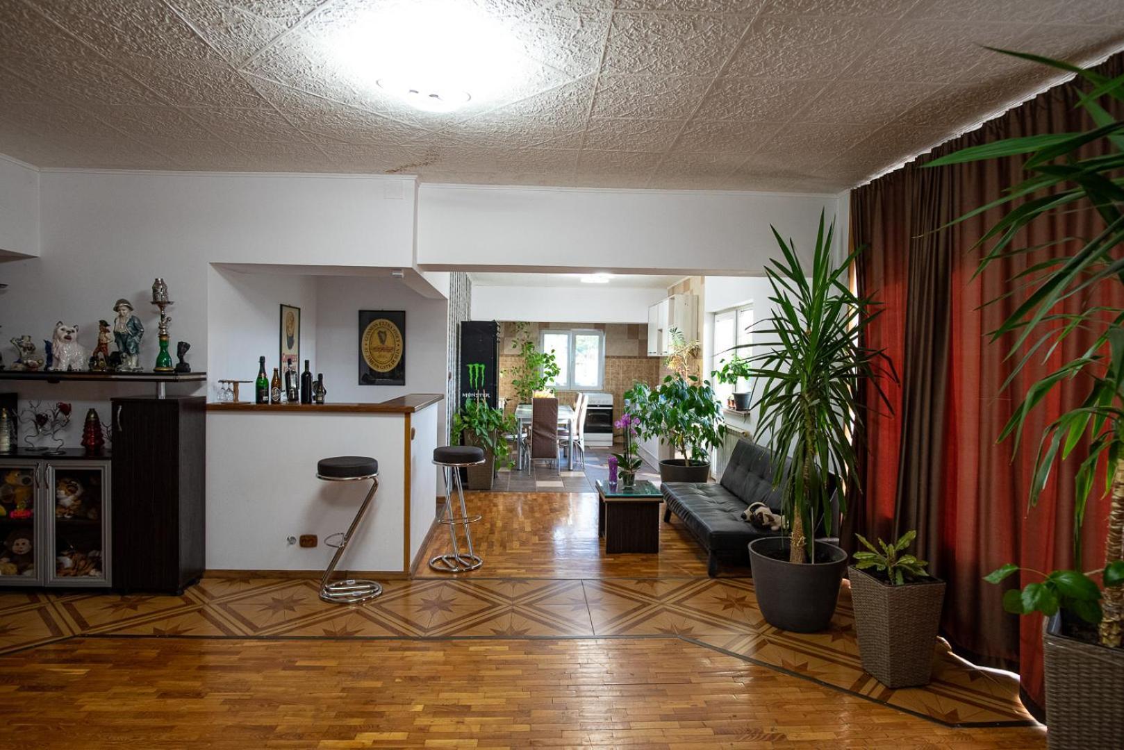 5 Bedrooms Luxury Apartment Villa Boekarest Buitenkant foto